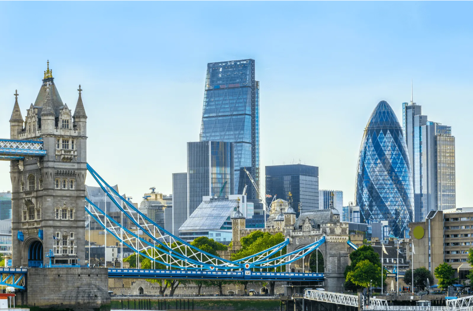 Hiring in The United Kingdom with Outstaffer